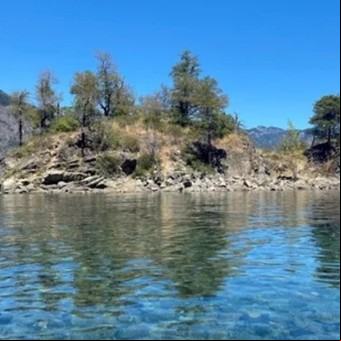 "La Islita" en la Patagonia: el paraíso secreto para disfrutar de lago, montaña y bosque