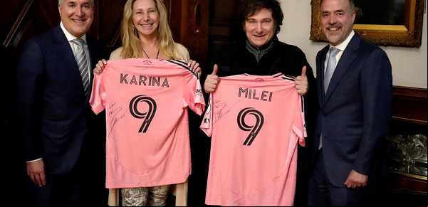 Furiosa defensa de Milei a Messi tras la amenaza de un periodista K: "Son una secta enferma de poder"
