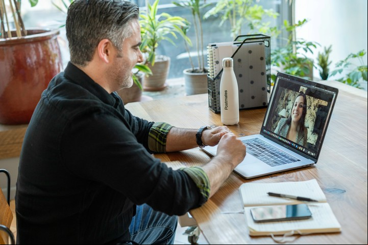 Esta empresa alemana busca consultores SAP, expertos en IT y perfiles comerciales en América Latina. Foto: Unsplash.