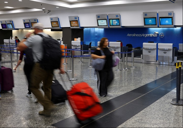 En Aeroparque se implementó un plan de modernización. Foto: Reuters/Agustin Marcarian.