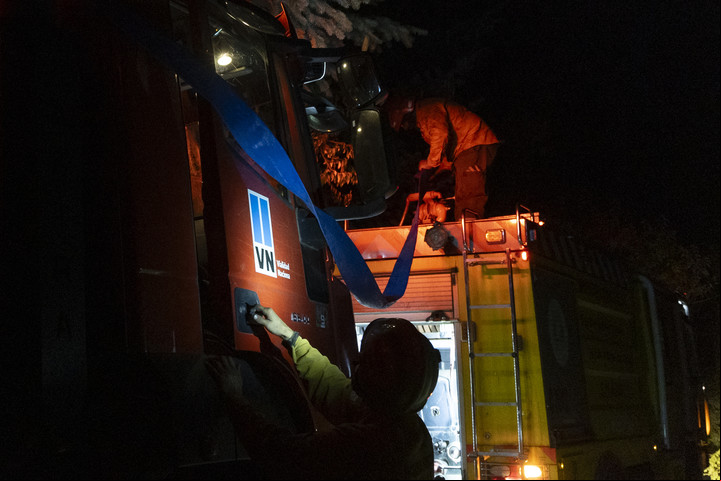 Debido a las ráfagas de vientos se reavivo el fuego en Mallín Ahogado, Bolsón. Foto: Euge Neme