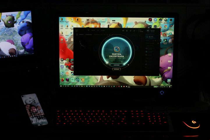 "Arcane" y League of Legends no solo compiten, sino que se alimentan mutuamente. Foto: Unsplash.
