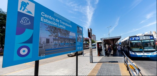 Cambian paradas de colectivos porque remodelan una estación de transbordo por la que pasan 120.000 personas por día