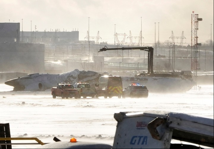 Así quedó el avión que se estrelló en Canadá (Teresa Barbieri/The Canadian Press via AP)