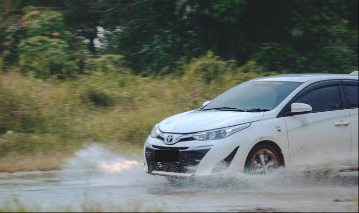 El Toyota Corolla es uno de los autos usados más buscados por su confiabilidad y bajo consumo. Foto: Unsplash.