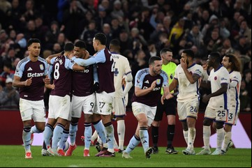 El gol de Enzo Fernández a Dibu Martínez no le alcanzó al Chelsea, que perdió con el invicto Aston Villa