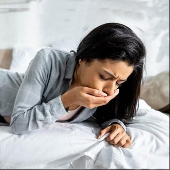 Pediatras alertan por un creciente vicio engañoso en los adolescentes que causa náuseas, vómitos y mareos