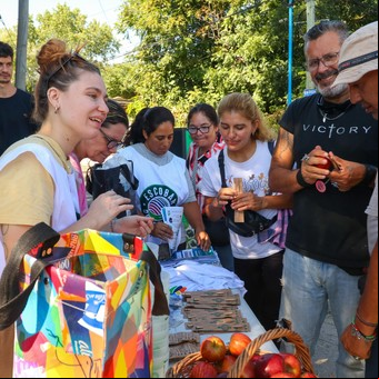 Días verdes: cómo son las jornadas de limpieza con voluntarios para erradicar basurales y reciclar