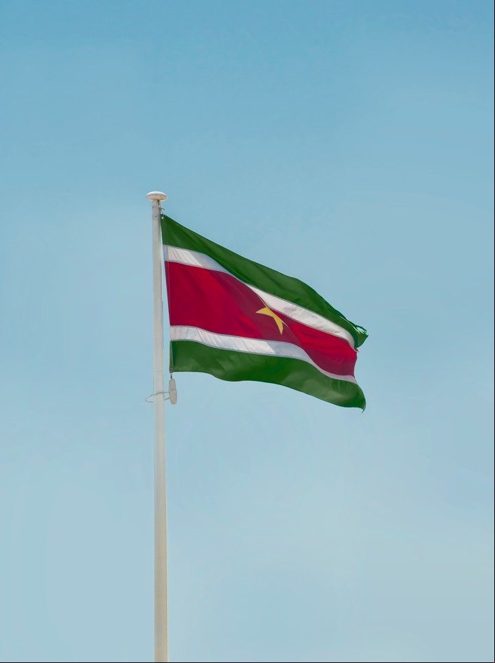 Surinam, el país más pequeño de Sudamérica, sorprende con su diversidad cultural y natural. Foto: Unsplash.