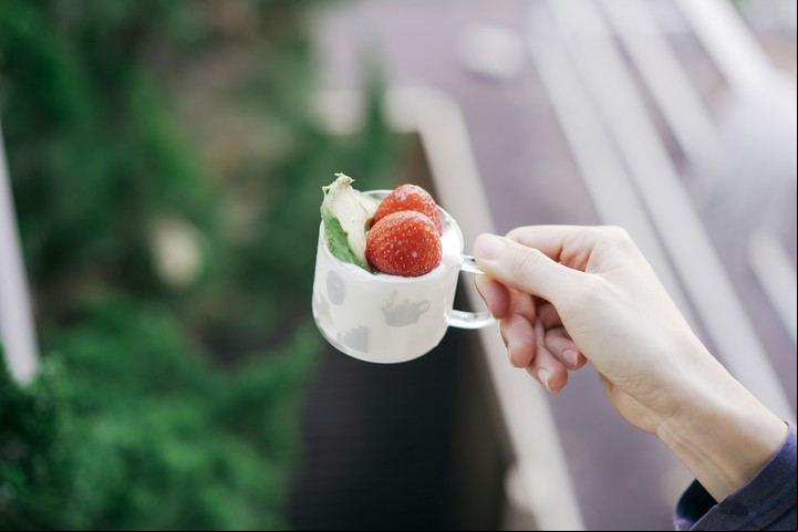 El yogur griego, uno de los alimentos que figura en la dieta de Carolina Herrera Foto Unsplash.