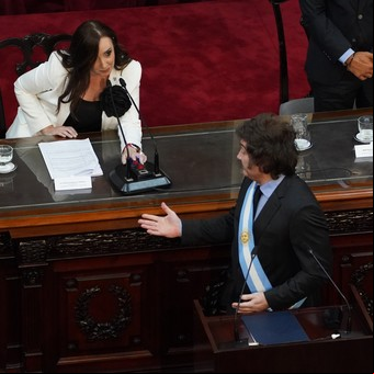 "No terminé, no te apures": del frío saludo inicial al reto final de Javier Milei a Victoria Villarruel en la Asamblea Legislativa