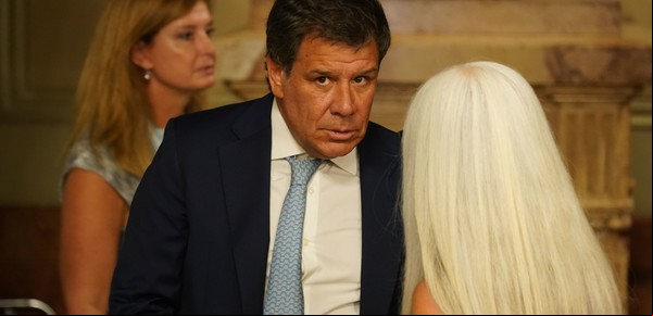 Facundo Manes contó en detalle cómo fue el cara a cara con Santiago Caputo: "Me amenazó el hombre más poderoso de la Argentina, vino con una patota"