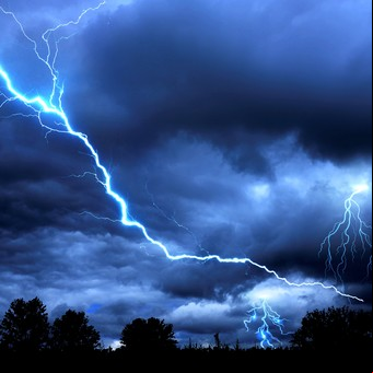 ¿Por qué desenchufar estos electrodomésticos durante una tormenta?