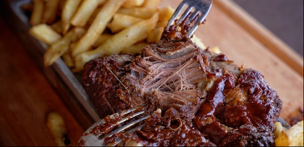 4 parrillas de barrio con cortes de carne enormes y otras porciones XL para compartir a buen precio