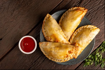 De dónde viene la empanada argentina: historia y sabores populares del clásico nacional