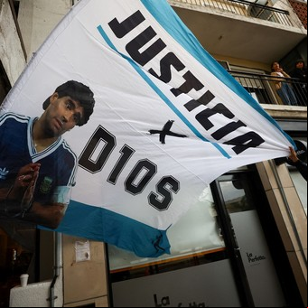 Juicio por la muerte de Maradona: quiénes son los acusados, cuáles son las posibles condenas y todas las claves de la causa 