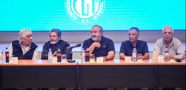 La CGT se endurece contra el Gobierno y apura un plan de lucha con amenaza de otro paro general