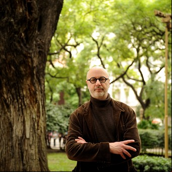 La novela “Melvill”, de Rodrigo Fresán, gana el premio República de la Conciencia 2025
