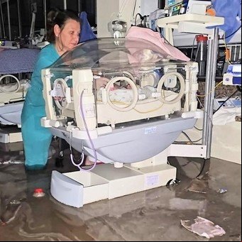 "Vamos a pasar esta, Amely": la historia de la médica que rescató a una beba de la incubadora en el hospital de Bahía Blanca