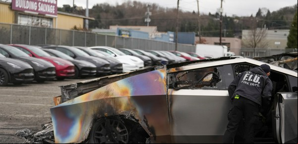 "Vendé tu Tesla": el boicot contra la empresa de Elon Musk se pone violento