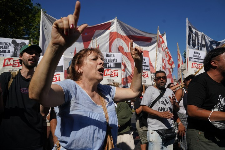 Así está la Plaza del Congreso a minutos del inicio de la marcha. Foto Emmanuel Fernández