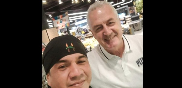 Gustavo Alfaro y el emocionante abrazo con un repositor en Asunción: "Lo llevaré en el corazón hasta la muerte"