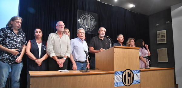 Una ofensiva de los gremios duros que reaviva la grieta sindical