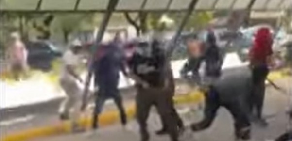 Barras a los tiros en la puerta de un hospital en La Plata: una pelea que arrancó el lunes cerca de Atalaya y los vínculos con el poder