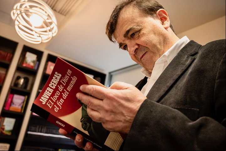 El escritor Javier Cercas en Madrid.
Foto: Guillermo Martínez Poza.
