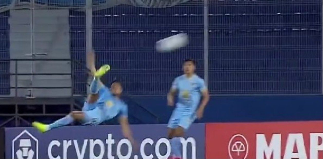 El golazo de Bolívar candidato al Premio Puskas que abrió la Copa Libertadores: lo sufrió Diego Martínez, pero Cerro Porteño igual festejó