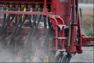 Por primera vez, un equipo de sensores prevén el comportamiento a campo de sembradoras