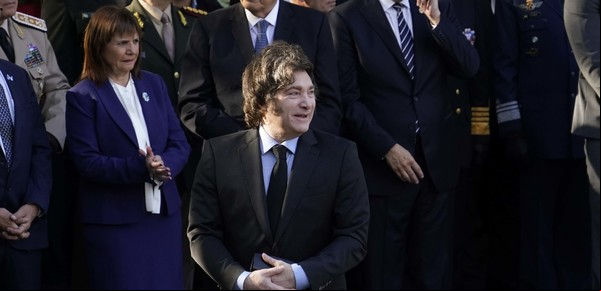 Javier Milei y sus medidas, EN VIVO: "Buscamos ser una potencia para que los malvinenses quieran ser argentinos sin tener que disuadirlos", planteó el Presidente en el acto central del 2 de abril