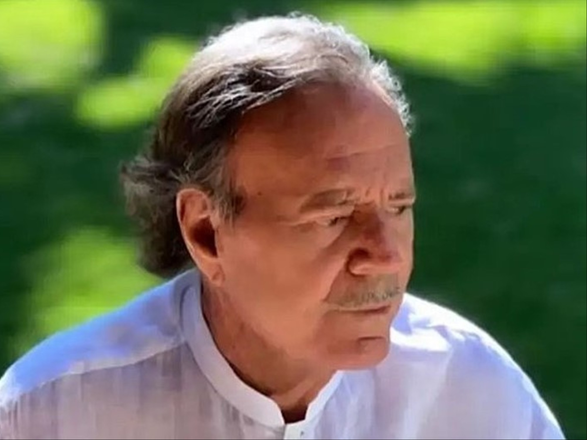 Julio Iglesias rompió el silencio sobre su estado de salud y dejar de cantar