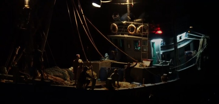 Los barcos pesqueros que llegan a Saya de Malha permanecen en alta mar durante meses.