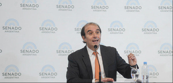 El Gobierno ite que el Senado puede voltear los pliegos, pero dice que García Mansilla seguirá en la Corte