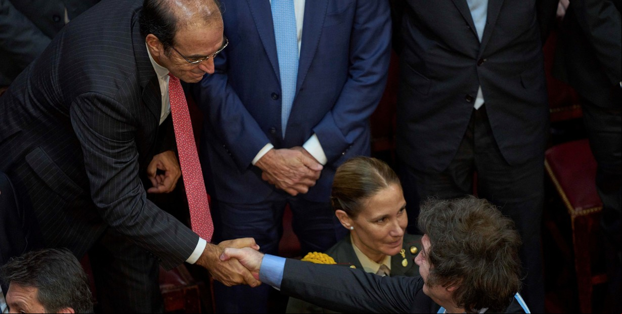 El Gobierno presiona a García Mansilla para que continúe en la Corte: “No se tiene que dejar operar”