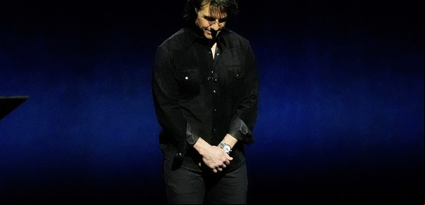 Tom Cruise le rindió un conmovedor homenaje a Val Kilmer: "Lo iraba"