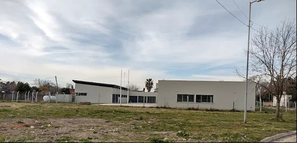 Un nene de 12 años se negó a darles golosinas a tres compañeros, lo golpearon y está grave