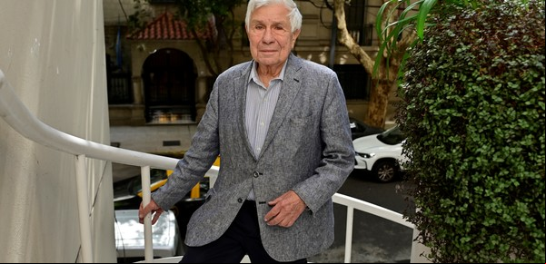 Berardo Dujovne: Casi toda una vida dedicada a la UBA