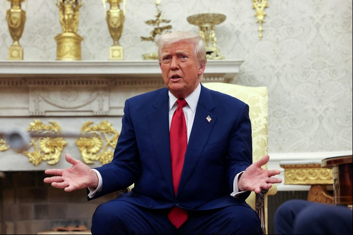 Donald Trump en el Salón Oval. Foto: Reuters