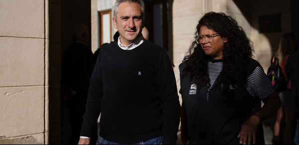 El Cuervo Larroque denunció un "golpe institucional" de La Cámpora contra Kicillof y dijo que Cristina Kirchner es "rehén del grupito de Máximo"