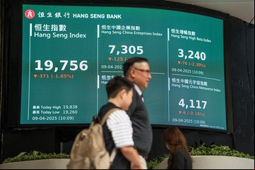 Donald Trump retrocede y posterga por 90 días los aranceles a la mayoría de los países, pero  aumenta "inmediatamente" a 125 por ciento para los productos de China