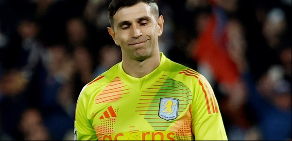 PSG se lo dio vuelta al Aston Villa del Dibu Martínez, que tendrá una difícil tarea en la revancha