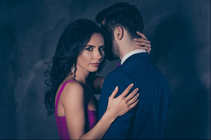 Plutón Casa 7 habla de relaciones profundas, transformadoras y potentes. Foto: ilustración Shutterstock