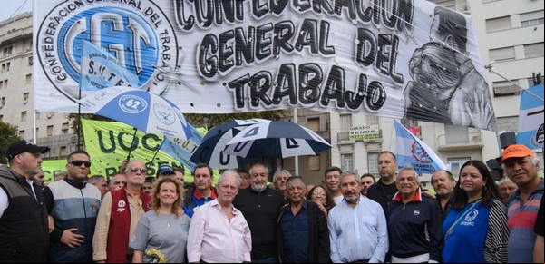 Marcha de la CGT por el Día del Trabajador: "Preocupados y alertas", el duro comunicado contra el Gobierno en la previa de la movilización