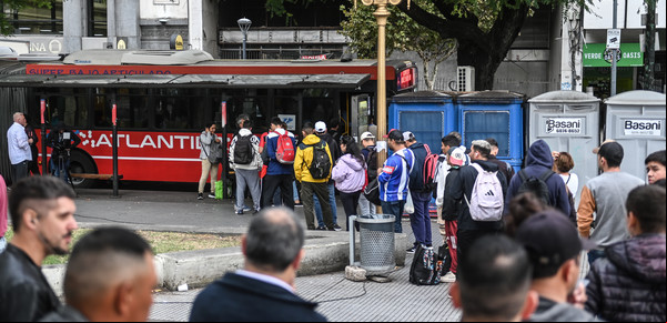 La CGT hizo su tercer paro contra Javier Milei: se sintió en la industria y muy poco en las calles