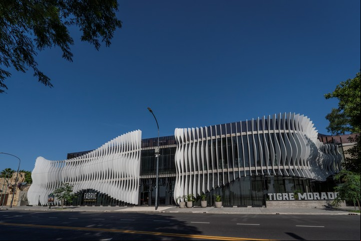 El local que comparten Tigre Morado y Fabric Dragón Blanco en Costanera.