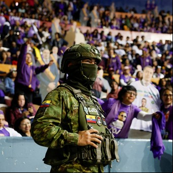 Balotaje en Ecuador: Daniel Noboa y Luisa González cierran sus campañas en un duelo reñido y sin ganador claro