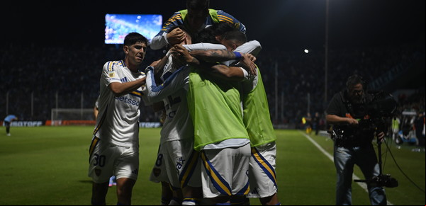 Boca demostró que también puede de visitante, le ganó con autoridad a Belgrano en Córdoba y se metió en los octavos del Torneo Apertura