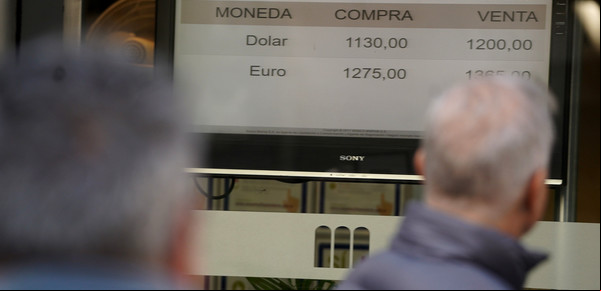 Dólar Ahorro: ARCA eliminó las percepciones para compra de dólares a través de  cuentas bancarias